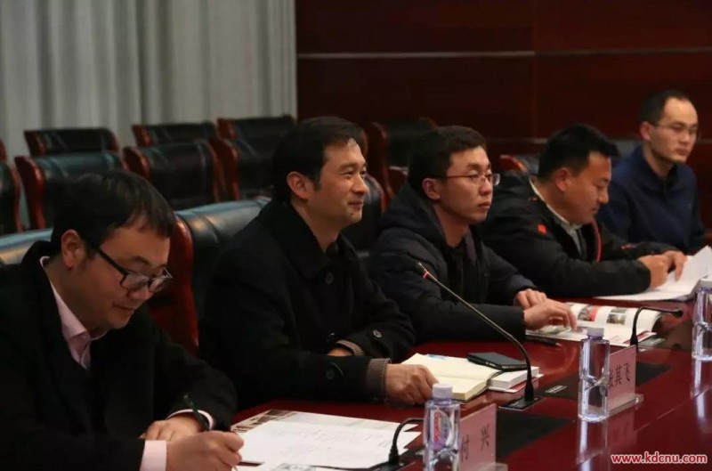 拉薩師專領(lǐng)導一行人來訪科德交流學習