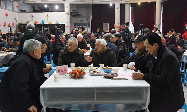 重慶師范大學(xué)2018年離退休老同志新春團拜會舉行