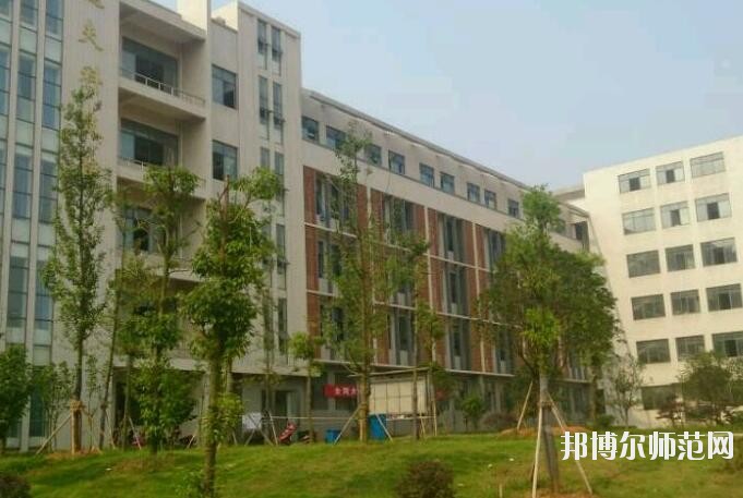 南華大學船山師范學院雨母校區(qū)宿舍條件