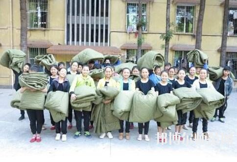 四川彝文幼兒師范學(xué)校2018年報名條件、招生對象