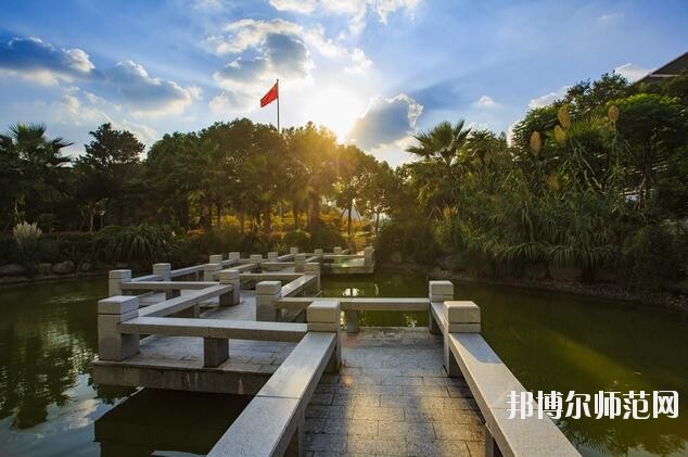 寧波衛(wèi)生職業(yè)技術(shù)師范學(xué)院招生辦聯(lián)系電話(huà)