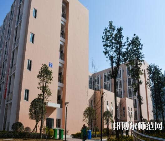 成都信息技術幼兒師范學校2018年報名條件、招生對象