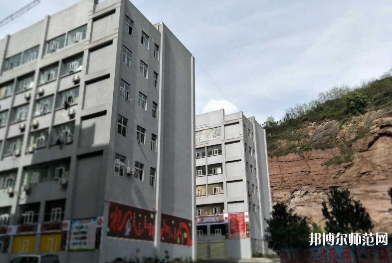 達(dá)州全星職業(yè)技術(shù)幼兒師范學(xué)校2019年報名條件、招生對象