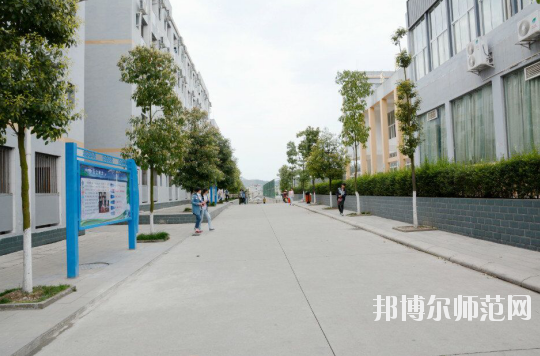 蒼溪縣幼兒師范職業(yè)高級中學(xué)怎么樣、好不好