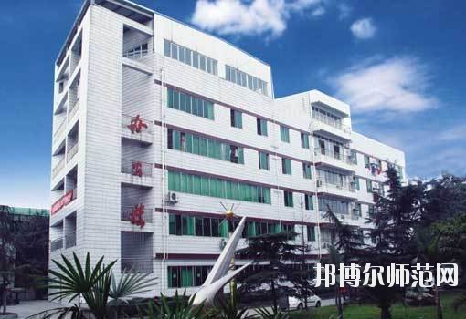 成都實驗商貿(mào)幼兒師范管理學(xué)校2020年報名條件、招生要求、招生對象