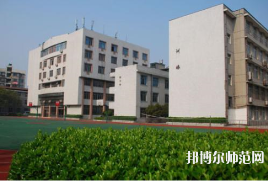 武漢中等職業(yè)藝術(shù)學校