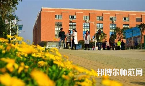 四川五月花專修師范學(xué)院2020年報名條件、招生要求、招生對象