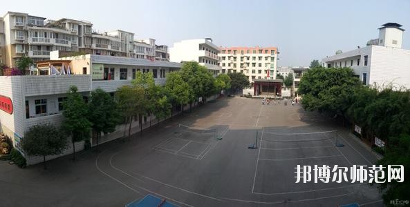 天府新區(qū)成人中等專業(yè)幼兒師范學校2020年報名條件、招生要求、招生對象