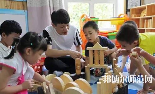 達州2020年女生讀幼師學(xué)校有前途嗎