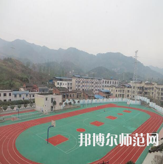 重慶統(tǒng)景幼師職業(yè)中學(xué)怎么樣、好不好