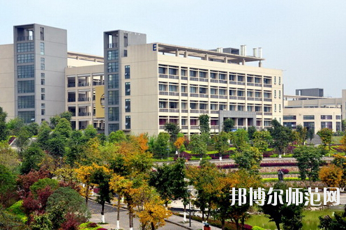 重慶機(jī)電工業(yè)幼師學(xué)校怎么樣、好不好