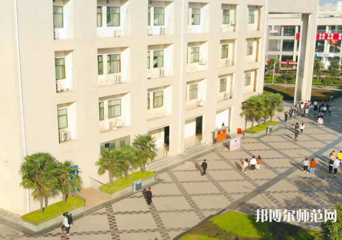 寶雞職業(yè)技術(shù)師范學院2023年學費、收費多少