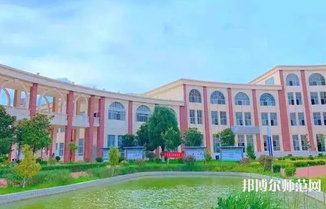 云南外事外語(yǔ)職業(yè)師范學(xué)院2023年報(bào)名條件、招生要求、招生對(duì)象