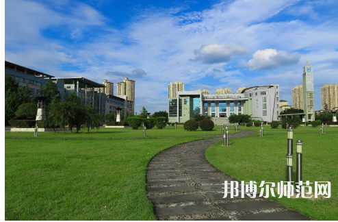 重慶文理學(xué)院2023年學(xué)費(fèi)、收費(fèi)多少 