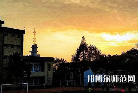 黃岡師范學院2023年報名條件、招生要求、招生對象