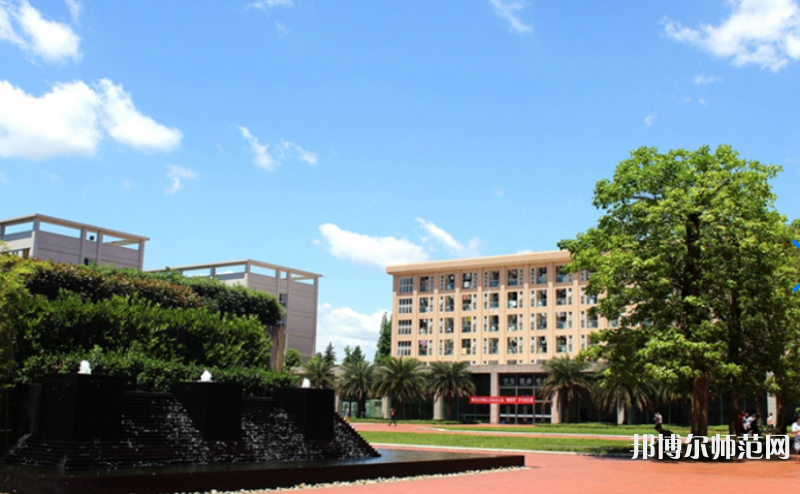 四川大學錦江師范學院2023年報名條件、招生要求、招生對象 