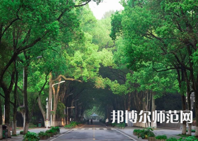 2023年華中師范大學(xué)報名條件、招生對象