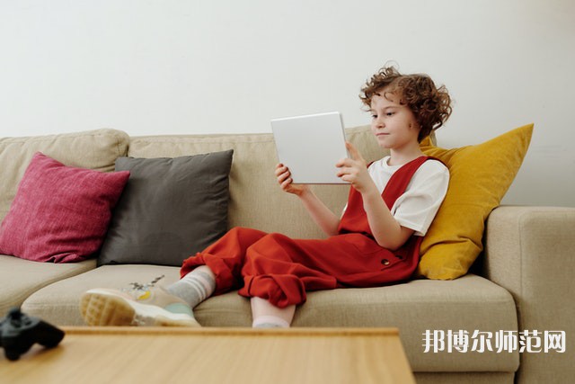 滇西科技師范學(xué)院介紹、地址
