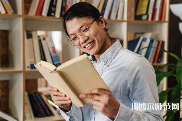 上海外國(guó)語(yǔ)師范大學(xué)賢達(dá)經(jīng)濟(jì)人文學(xué)院崇明校區(qū)介紹、地址