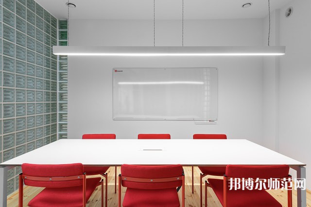 榆林礦業(yè)能源化工師范學(xué)校介紹、地址
